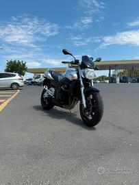Suzuki gsr600