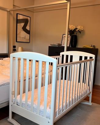 Lettino Pali dondolo e ruote