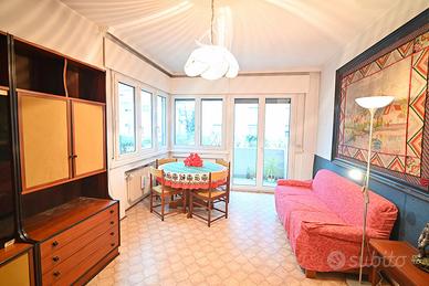 trilocale da ristrutturare con garage a Bolzano -