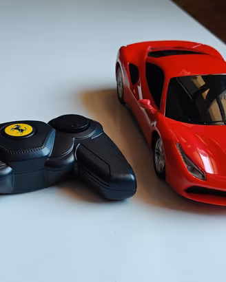 Ferrari 488 GTB Radiocomandata Rastar Scala 1:24
