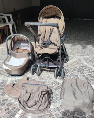 PASSEGGINO + PORTAENFANT + ACCESSORI pari al nuovo