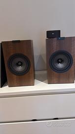 Kef q3 meta con o senza stand