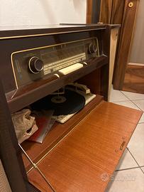 Mobile radio-giradischi vintage anni ’50/’60