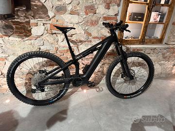 EBIKE CUBE stereo hybryd one 44