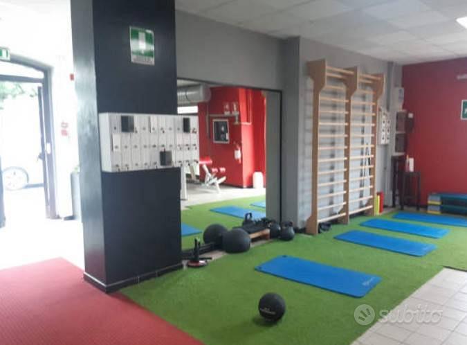 Immobile in asta di 660 m² con 1 locale a Nizza Mo - Altro