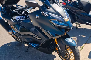 Yamaha TMAX Tech MAX 560