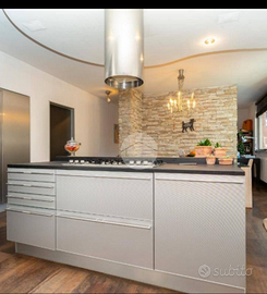 Cucina alluminio Valcucine completa con isola
