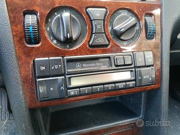 Stereo vintage originale Mercedes 