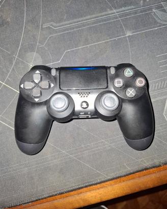 pad ps4 in perfette condizioni 