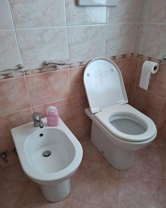Coppia sanitari
