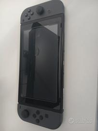 nintendo switch  leggere descrizione 