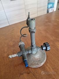 bunsen da laboratorio 