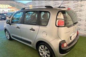 Automobile pari al nuovo