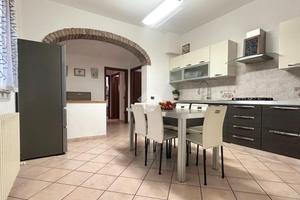CASA SEMINDIPENDENTE A MOLINELLA