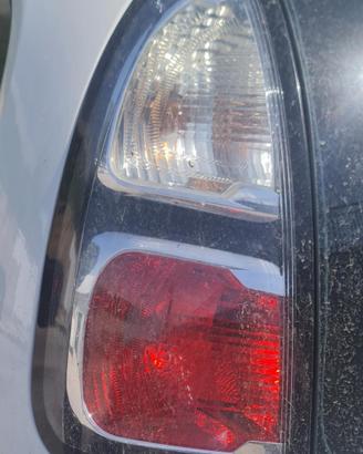 Faro/gruppo ottico posteriore sx citroen c3 picass