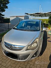 Opel Corsa 5 porte benzina