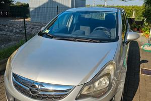 Opel Corsa 5 porte benzina