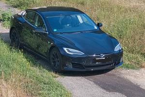 Tesla Model S 75D 4x4 RICARICHE GRATIS A VITA sc01