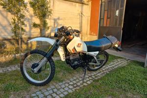 Yamaha XT 550