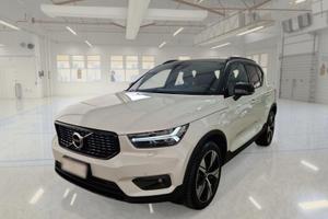 VOLVO XC40 T5 PLUG-IN HYBRID AUTO RECHARGE R-DESIG