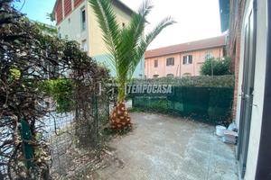LOMAZZO: Monolocale al piano terra con giardino