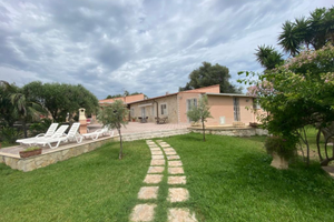 Dependances in villa