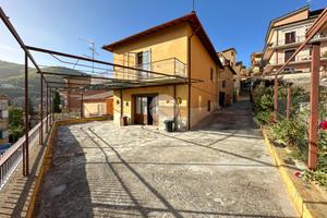 CASA INDIPENDENTE A MONTE PORZIO CATONE