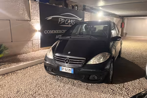 MERCEDES-BENZ A 180 CDI Avantgarde Edition 10