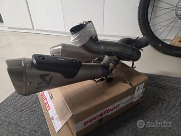Akrapovic ducati Streetfighter-Panigale V4