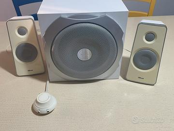 Sistema Audio Trust 2.1 con Subwoofer – Come Nuovo