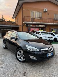 Opel Astra 1.7 CDTI 110CV Sports Tourer Cosmo