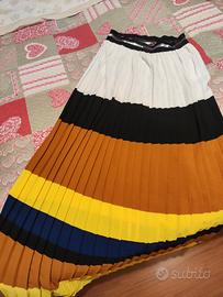 Gonna tsigana plissettata