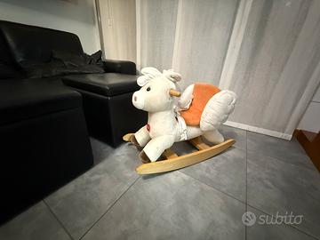 Cavallino alato a dondolo trudi