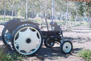 Trattore Carraro seminatrice d'epoca