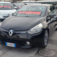 Renault Clio 1.2 75CV 5 porte Costume National