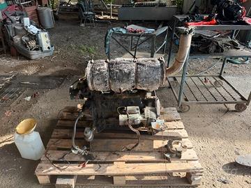motore Yanmar 4 cilindri 4TNV88-BPNS