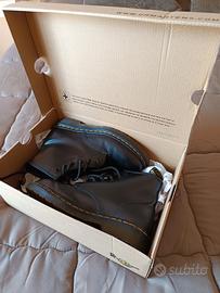 Dr. Martens 101 YS BLACK Num. 37
