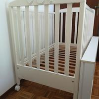 Lettino culla in legno per bambini