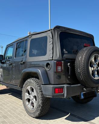 Soft top jeep wrangler jku