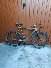 Bici vanmoof placcata oro