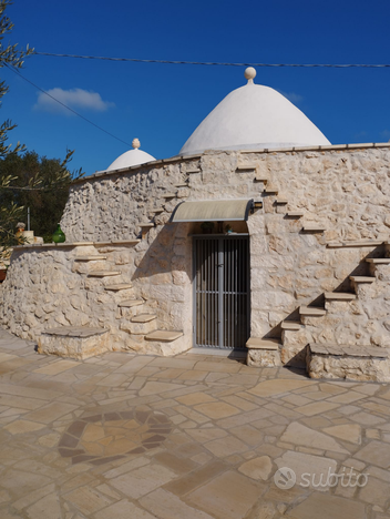 Trullo con abitazione adiacente appena costruita