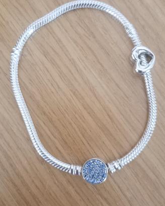 bracciale con ciondolo
