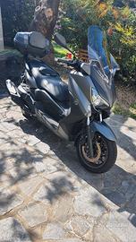 Yamaha XMAX 400 del 2016