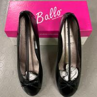 Ballerine in vernice nere