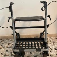 Deambulatore per anziani