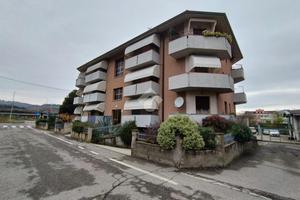 4 LOCALI A RONCOFREDDO