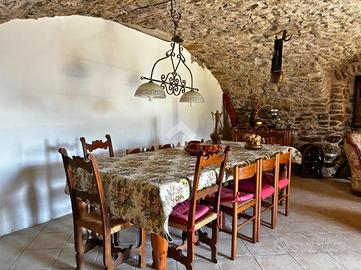 CASA SEMINDIPENDENTE A LOZIO