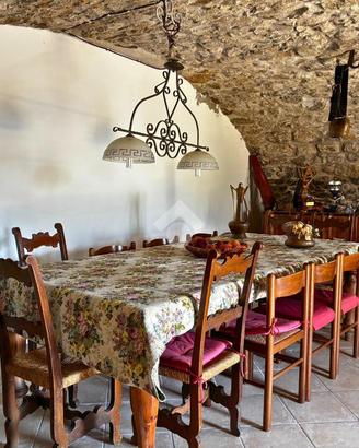 CASA SEMINDIPENDENTE A LOZIO