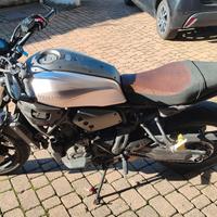 
Yamaha XSR 700 - 2018 - ~36.000km