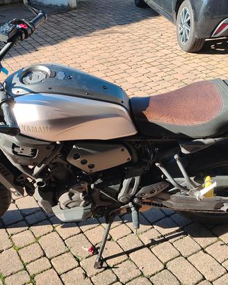 
Yamaha XSR 700 - 2018 - ~36.000km